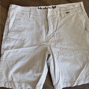 Hurley Men's Light Gray Striped Shorts